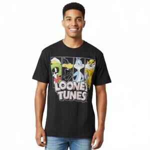 T-Shirt / Looney Tunes Graphic T-Shirt / Black / Large / New